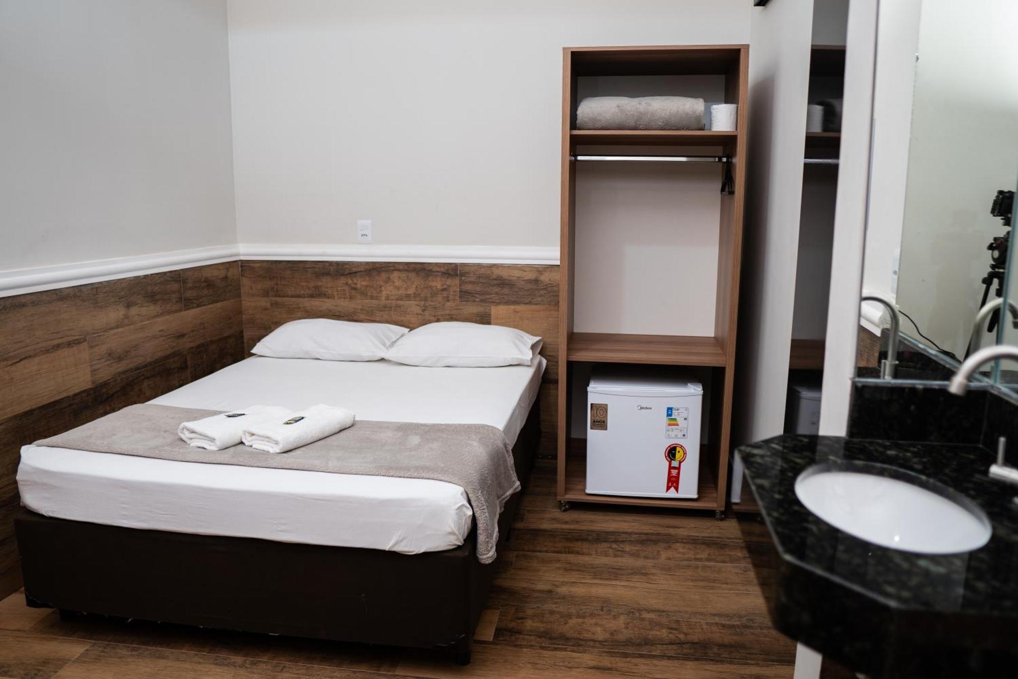 Hotel Nixon Proximo, Rodoviaria, Prefeitura E A Matriz Central Itaí Екстериор снимка