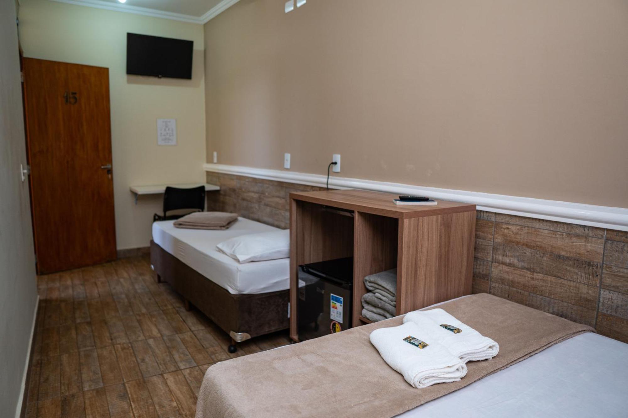Hotel Nixon Proximo, Rodoviaria, Prefeitura E A Matriz Central Itaí Екстериор снимка