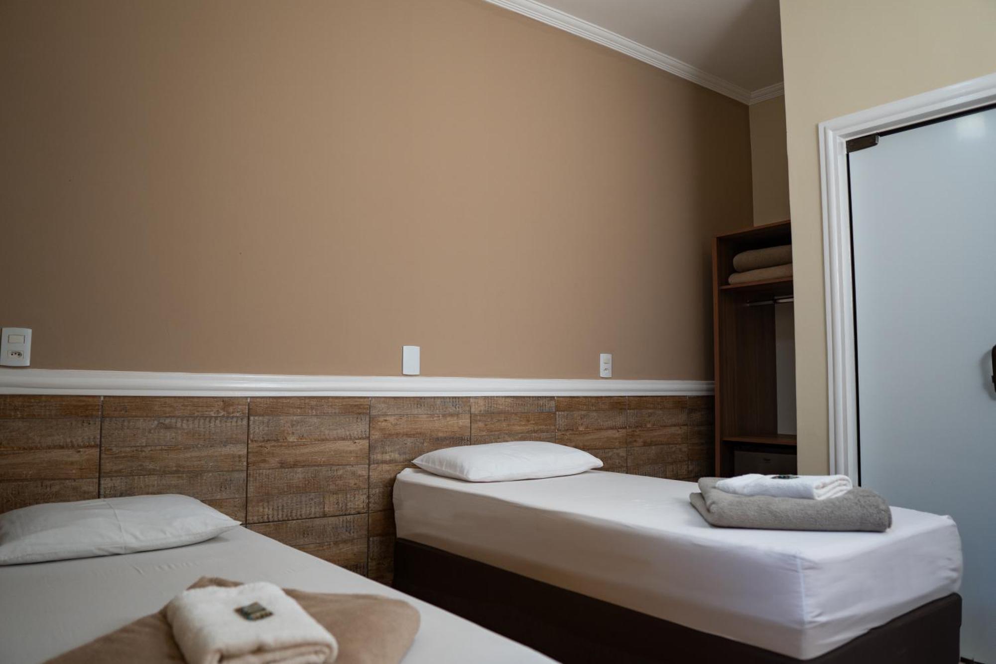 Hotel Nixon Proximo, Rodoviaria, Prefeitura E A Matriz Central Itaí Екстериор снимка