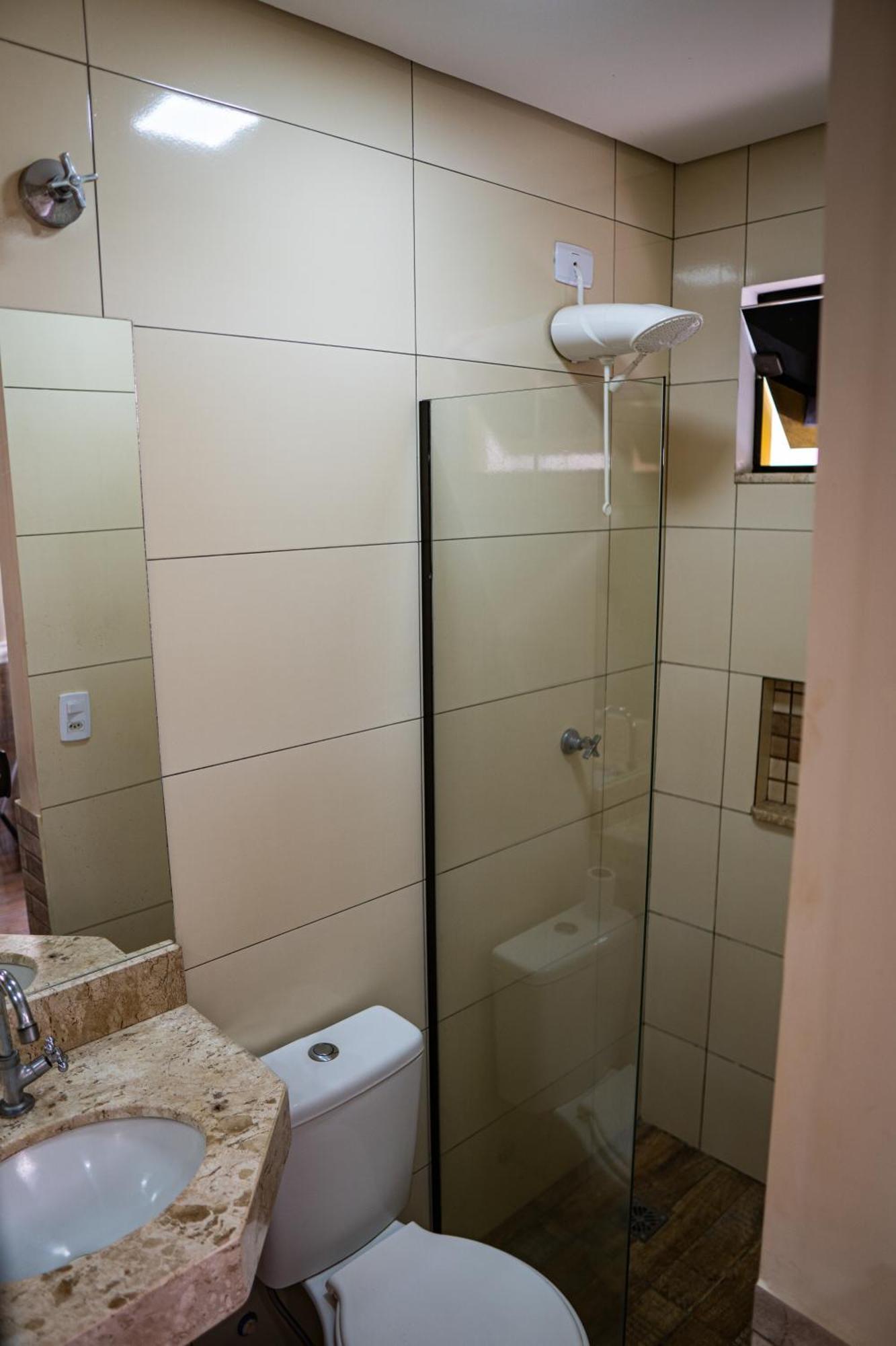 Hotel Nixon Proximo, Rodoviaria, Prefeitura E A Matriz Central Itaí Екстериор снимка